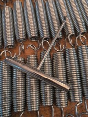 69 Trampoline Springs / Replacements 5.5″ With Spring Puller, Good Condition
