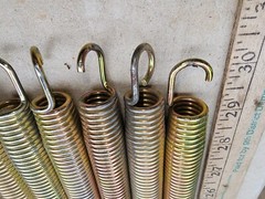 25GG16 TRAMPOLINE SPRINGS, 60 COUNT, 6-1/2″ X 4-5/8″ X 0.86″ X 0.115″, VERY GOOD