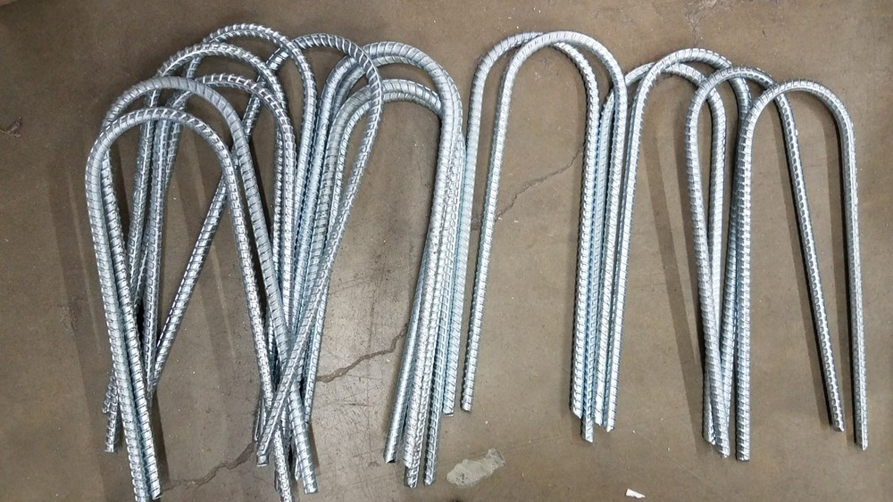 Heavy Duty U Shaped Trampoline Stakes 16 Pack 12 Inch Steel