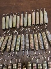 Trampoline Springs 3.5” – 5.5” Lot Of 36 & Triangle Connectors Mid Sized Tramp