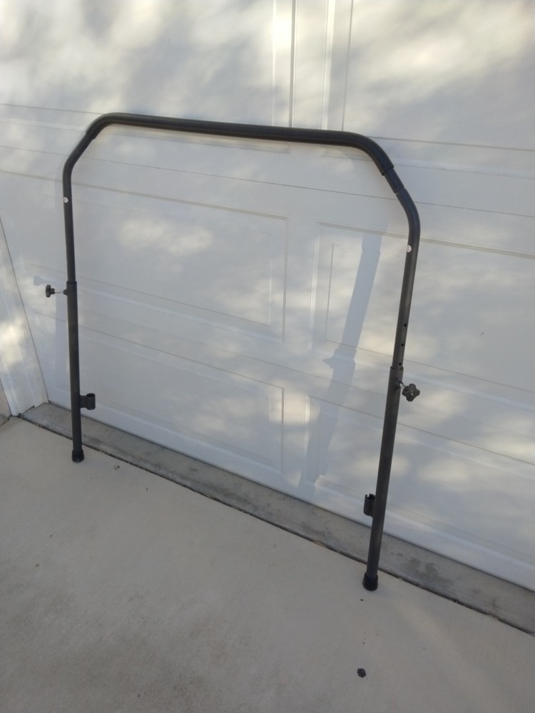 Rebounder Handle Bar Accessory for 40 Round Fitness Trampolines, Cushy Foam